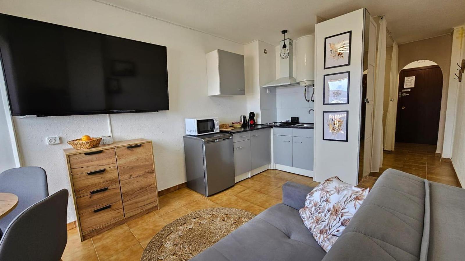 Apartment Piso Monika Empuriabrava